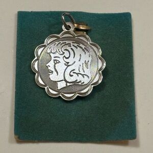 Vintage Crea Sterling Silver Girl Profile Charm/Pendant